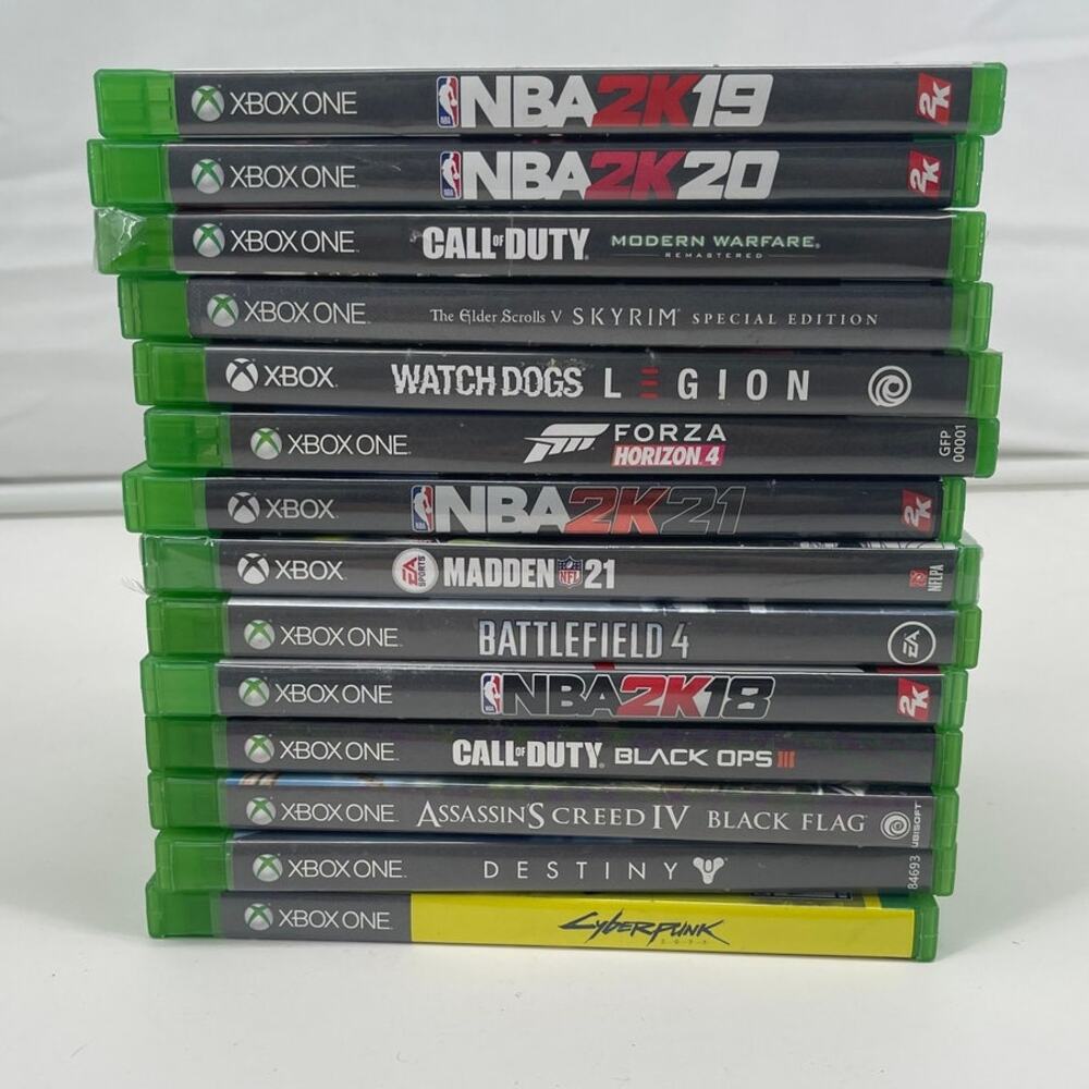 Xbox One Game Lot 14 Games Forza Horizon 4 Skyrim Cyberpunk 2077 COD
